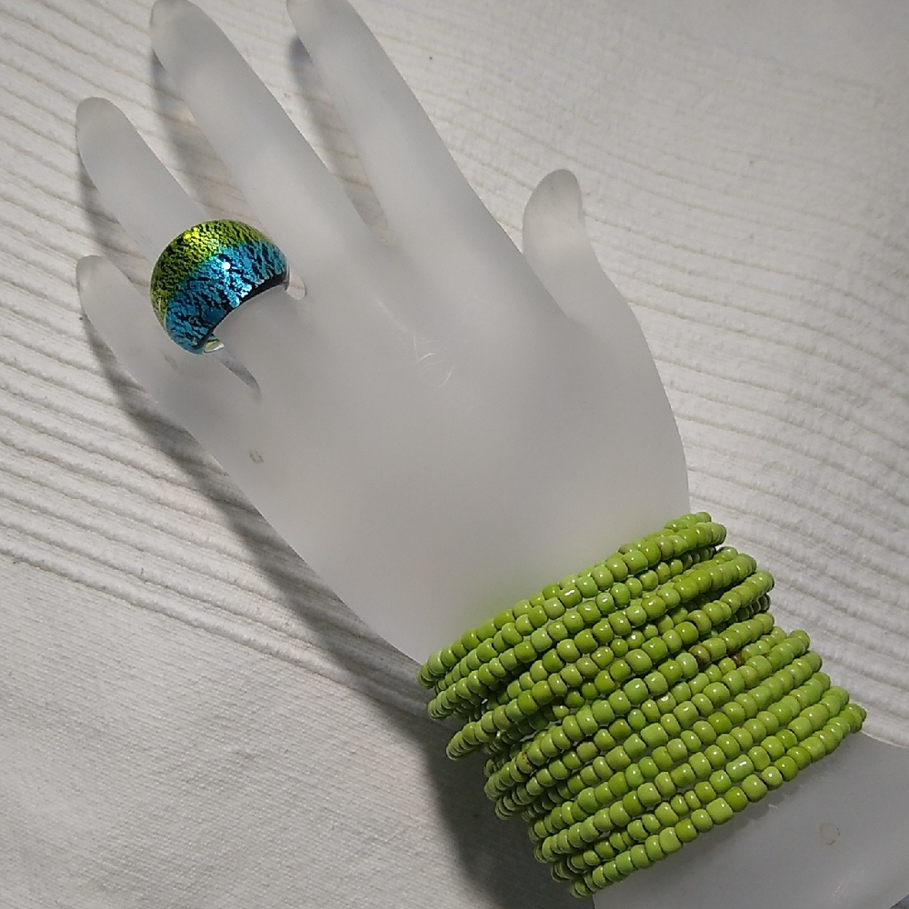 Handmade Green Beaded Wire Bracelet w-Stretch Open/Close